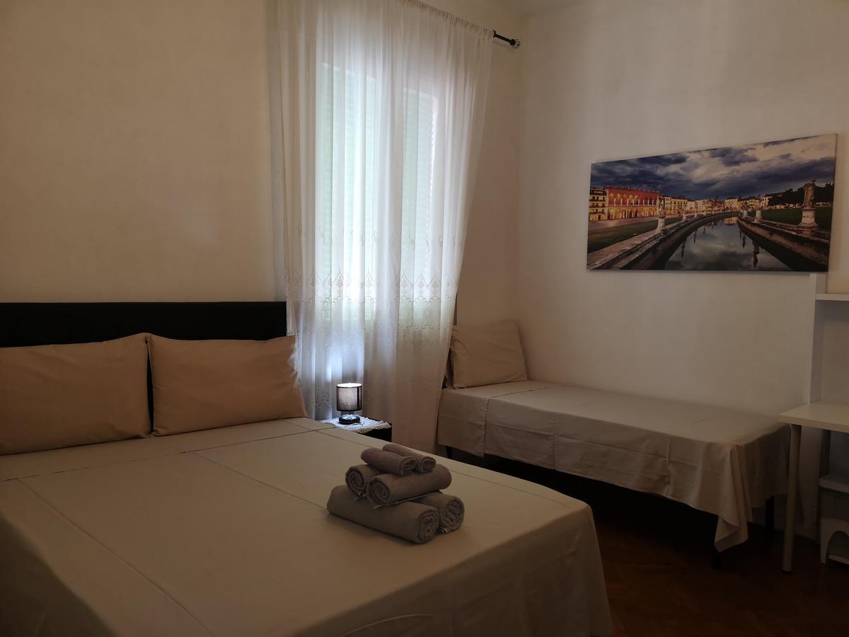 Piazzale Stazione Guest house *