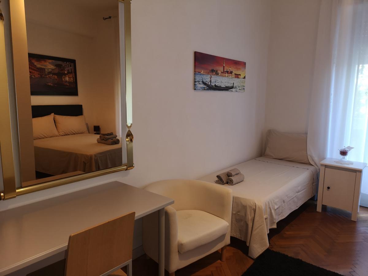 Piazzale Stazione Guest house